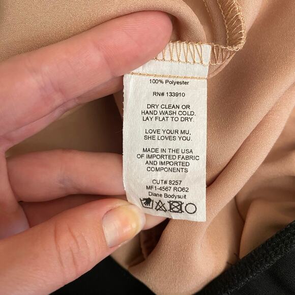 Show Me Your Mumu Diane Bodysuit In Rose‎ Gold Luxe Satin Womens Size XS - Picture 8 of 8